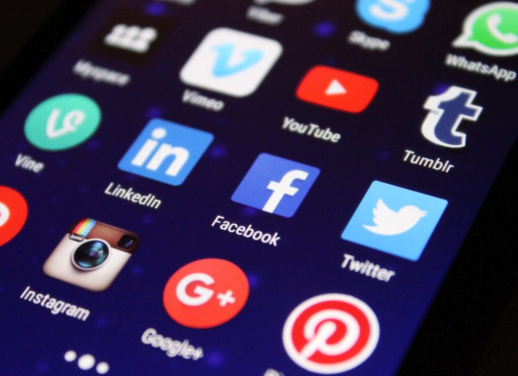 Chiến lược Marketing thương hiệu: Tạo dựng niềm tin và lòng trung thành của khách hàng marketing thuong hieu 1