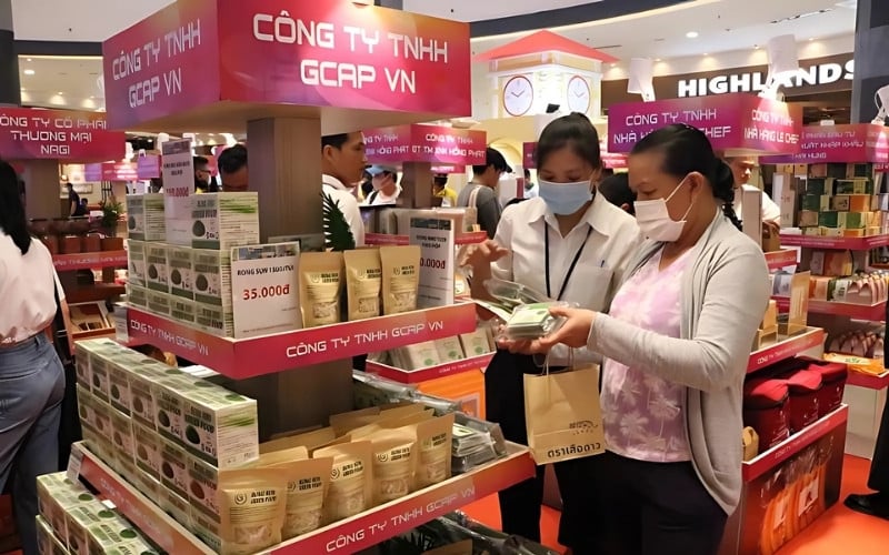 Xu hướng tiêu dùng năm 2025: Thực tế, tiết kiệm và bền vững Người Việt ưu tiên sử dụng các sản phẩm dinh dưỡng