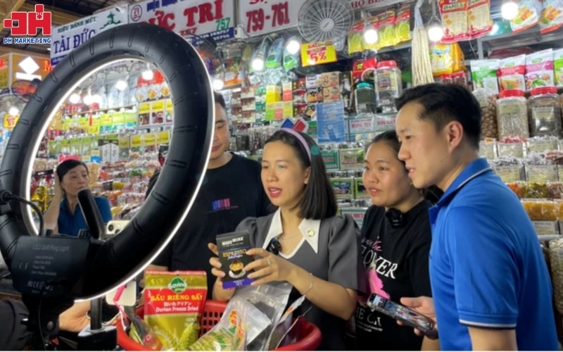 Mua sắm qua live stream tiếp tục trở thành xu hướng influencer marketing